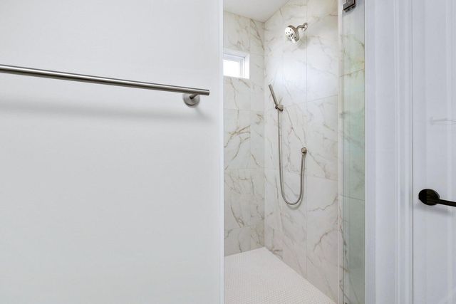 2822 MISTY FLOWER DR, Columbia, MO 65203