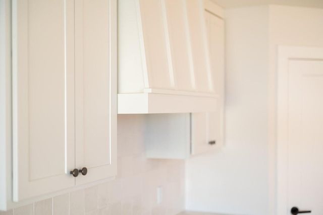 2822 MISTY FLOWER DR, Columbia, MO 65203