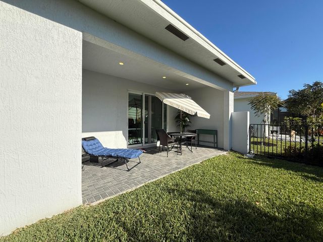 5758 Graceful Way, Delray Beach, FL 33484