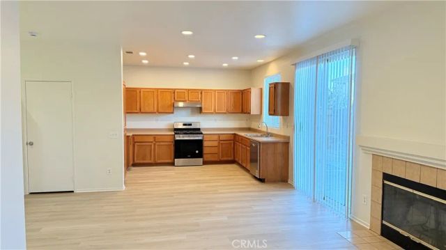 15664 Kadota, Victorville, CA 92395