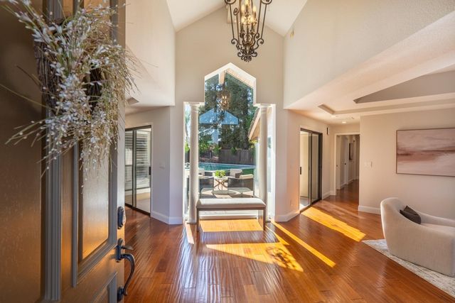 2500 Van Hoeks Cir, Modesto, CA 95356