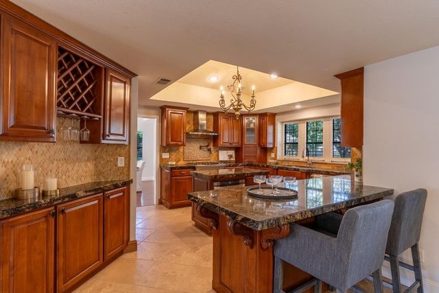 2500 Van Hoeks Cir, Modesto, CA 95356