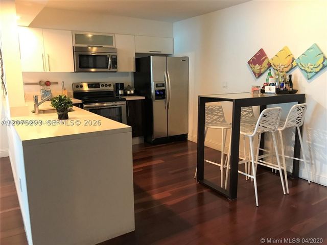 290 Bal Bay Dr 104, Bal Harbour, FL 33154