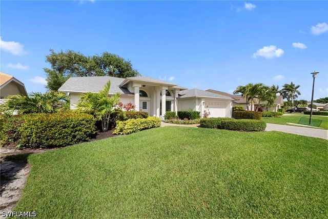 22361 FOUNTAIN LAKES BLVD, Estero, FL 33928
