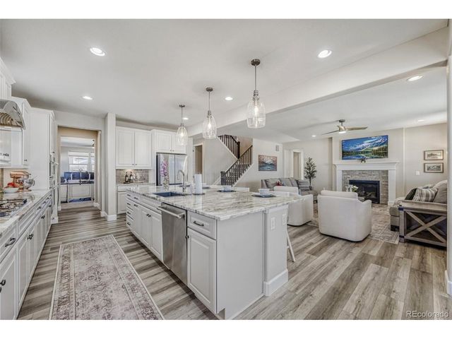 7031 S White Crow Way, Aurora, CO 80016