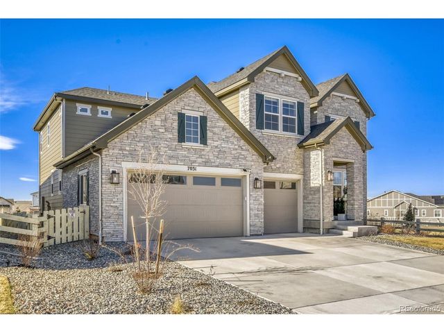 7031 S White Crow Way, Aurora, CO 80016