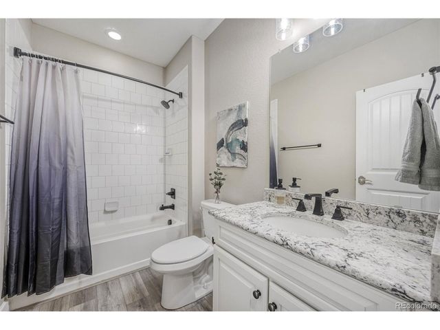 7031 S White Crow Way, Aurora, CO 80016