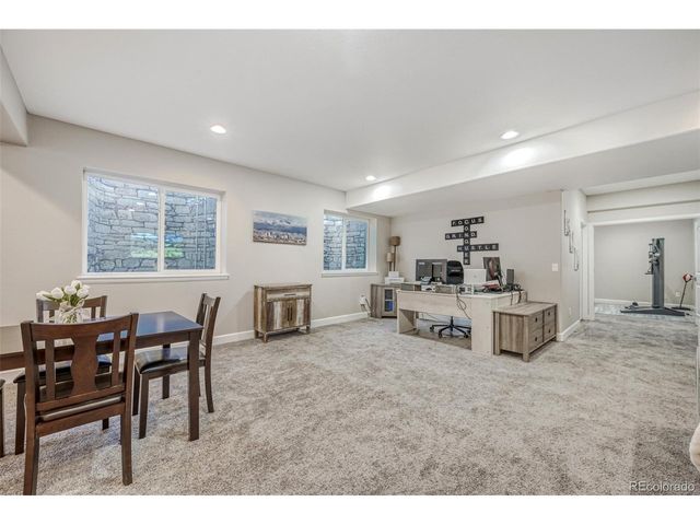 7031 S White Crow Way, Aurora, CO 80016