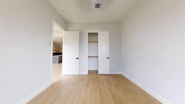 1721 Valley View Drive, La Porte, TX 77571