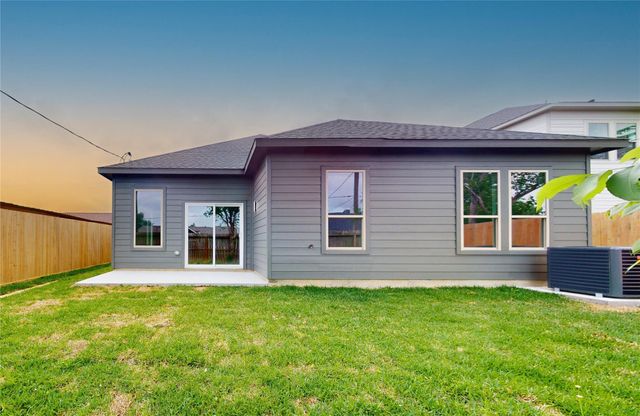1721 Valley View Drive, La Porte, TX 77571