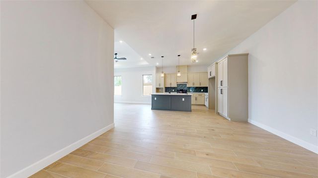 1721 Valley View Drive, La Porte, TX 77571
