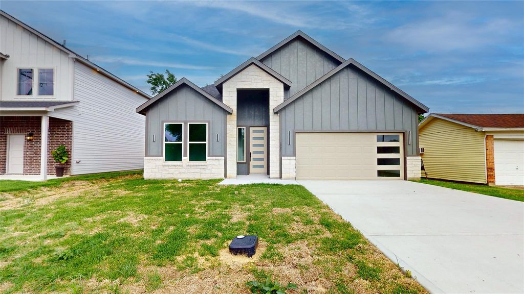 1721 Valley View Drive, La Porte, TX 77571