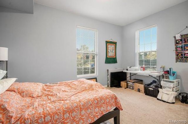 1035 E Summerfield Glen Circle, Ann Arbor, MI 48103