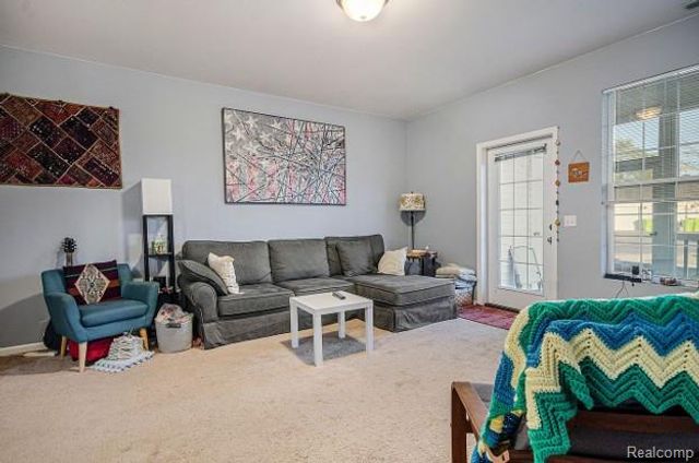 1035 E Summerfield Glen Circle, Ann Arbor, MI 48103
