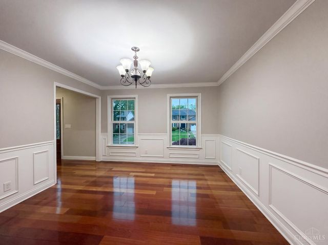 12173 Village Woods Drive, Sharonville, OH 45241
