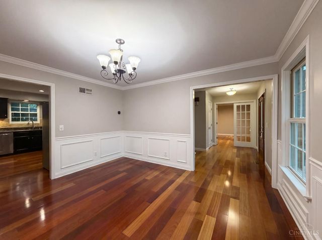 12173 Village Woods Drive, Sharonville, OH 45241