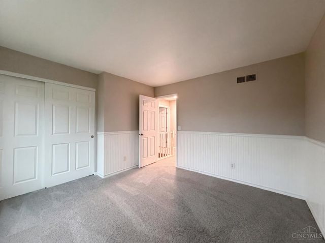 12173 Village Woods Drive, Sharonville, OH 45241