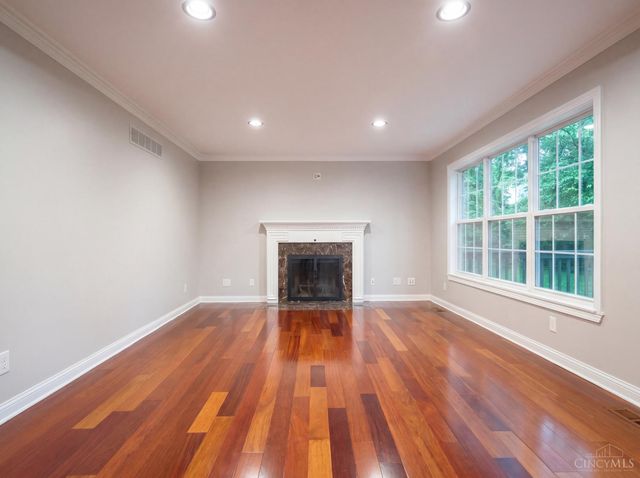 12173 Village Woods Drive, Sharonville, OH 45241