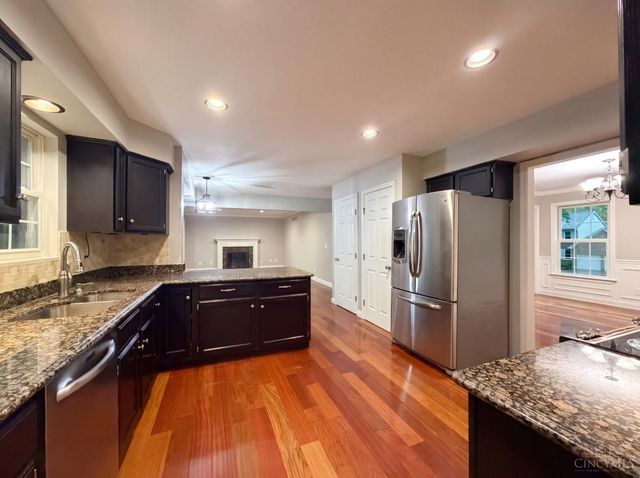 12173 Village Woods Drive, Sharonville, OH 45241