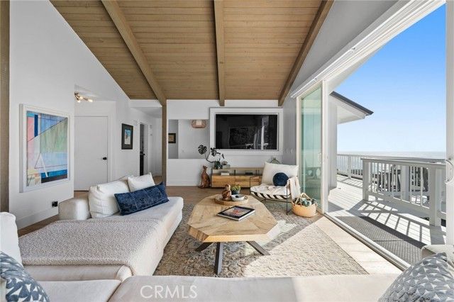 31331 Holly Drive, Laguna Beach, CA 92651