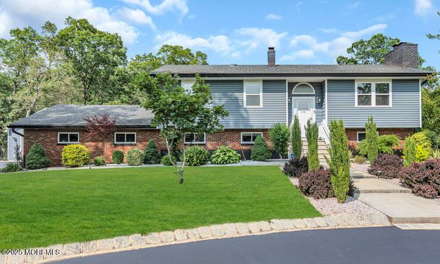 118 Megill Road, Farmingdale, NJ 07727