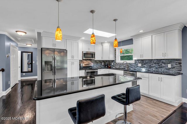 118 Megill Road, Farmingdale, NJ 07727
