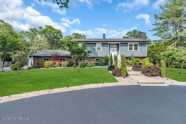 118 Megill Road, Farmingdale, NJ 07727