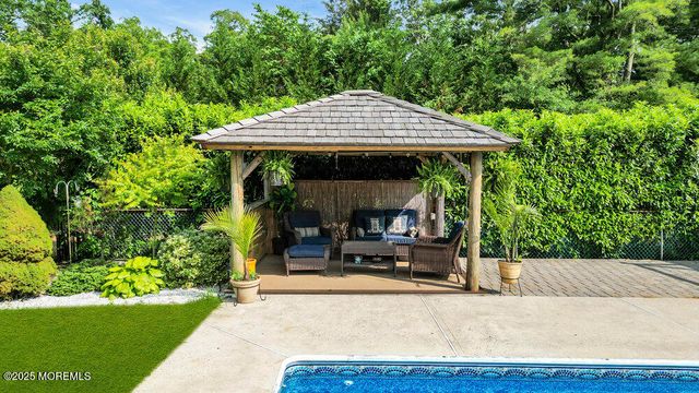 118 Megill Road, Farmingdale, NJ 07727