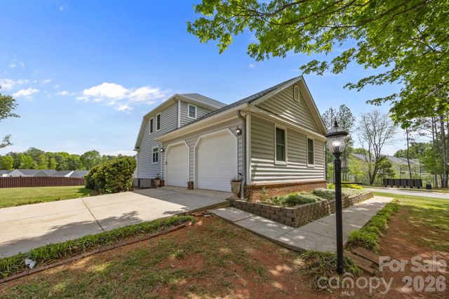 5109 McCallum Meadows Drive, Charlotte, NC 28216