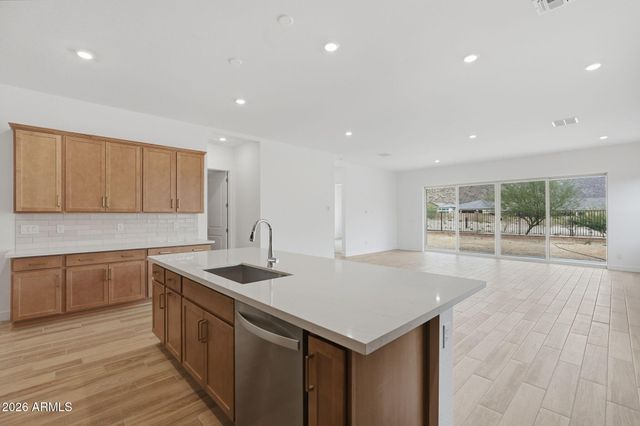 21464 W MEADOWBROOK Avenue, Buckeye, AZ 85396