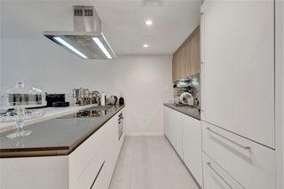 1000 Brickell Plz 3105, Miami, FL 33131