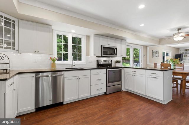 1089 BROADVIEW RD, Wayne, PA 19087