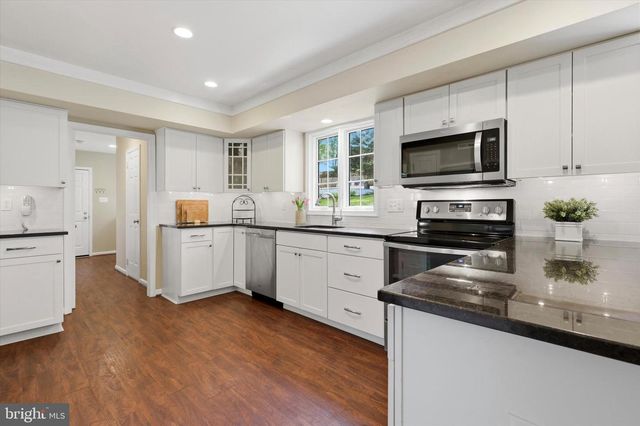 1089 BROADVIEW RD, Wayne, PA 19087