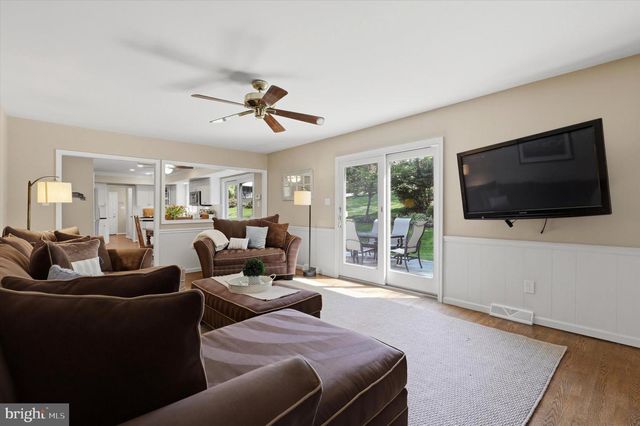 1089 BROADVIEW RD, Wayne, PA 19087