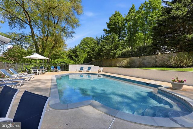 1089 BROADVIEW RD, Wayne, PA 19087