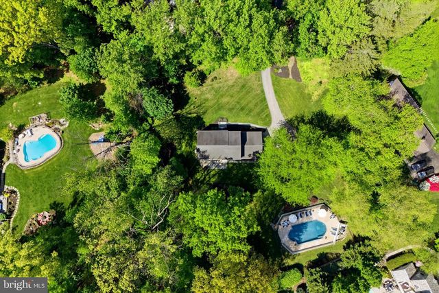 1089 BROADVIEW RD, Wayne, PA 19087