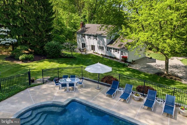 1089 BROADVIEW RD, Wayne, PA 19087