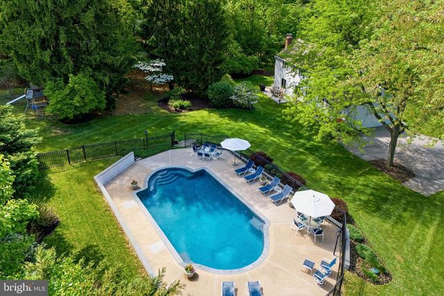 1089 BROADVIEW RD, Wayne, PA 19087