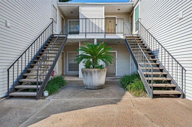 9809 Richmond Avenue F1, Houston, TX 77042