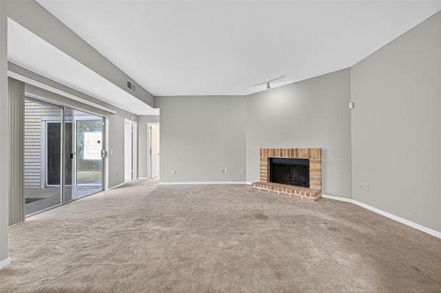 9809 Richmond Avenue F1, Houston, TX 77042