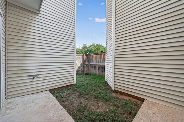 9809 Richmond Avenue F1, Houston, TX 77042