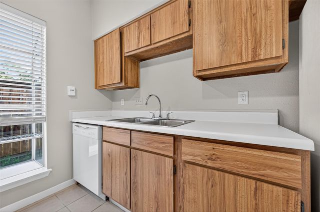9809 Richmond Avenue F1, Houston, TX 77042