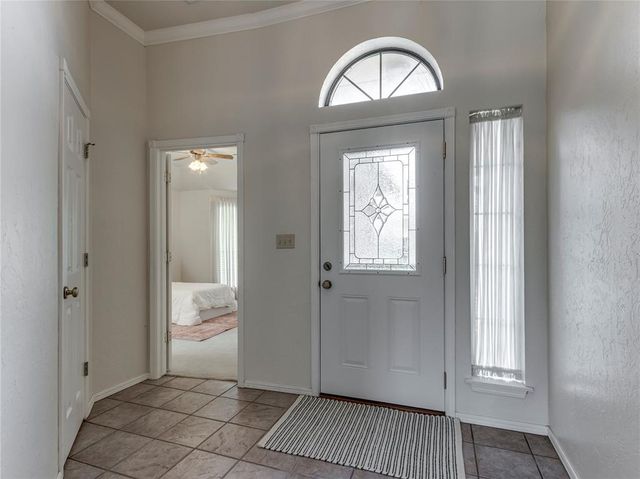 4825 Montclair Drive, Del City, OK 73115