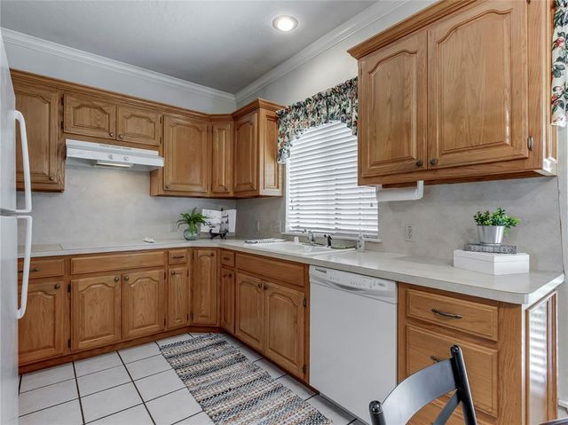 4825 Montclair Drive, Del City, OK 73115