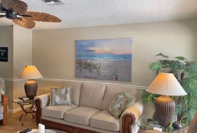 6310 OCEAN PINES LANE, Spring Hill, FL 34606