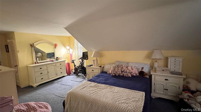 71 Home Street, Malverne, NY 11565