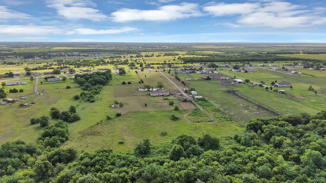 1528 County Road 697, Farmersville, TX 75442