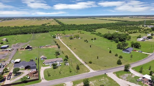 1528 County Road 697, Farmersville, TX 75442