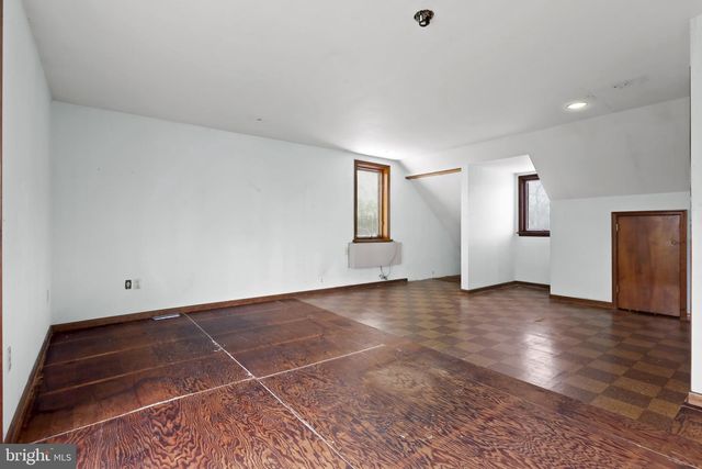 409 OAK CT, Baltimore, MD 21228