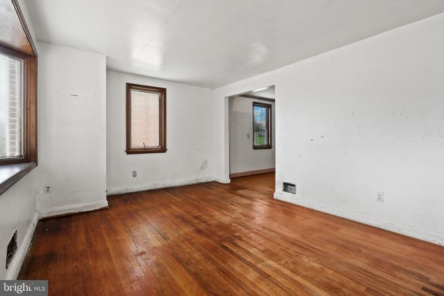 409 OAK CT, Baltimore, MD 21228